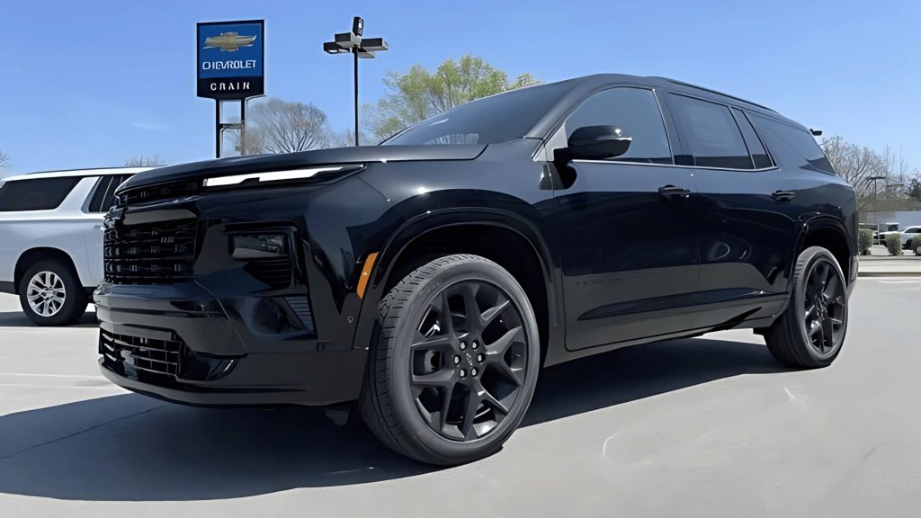2025 Chevy Traverse at Crain Chevy of Little Rock