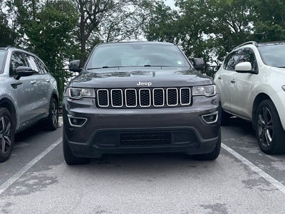 2017 Jeep Grand Cherokee Laredo - TOW PKG
