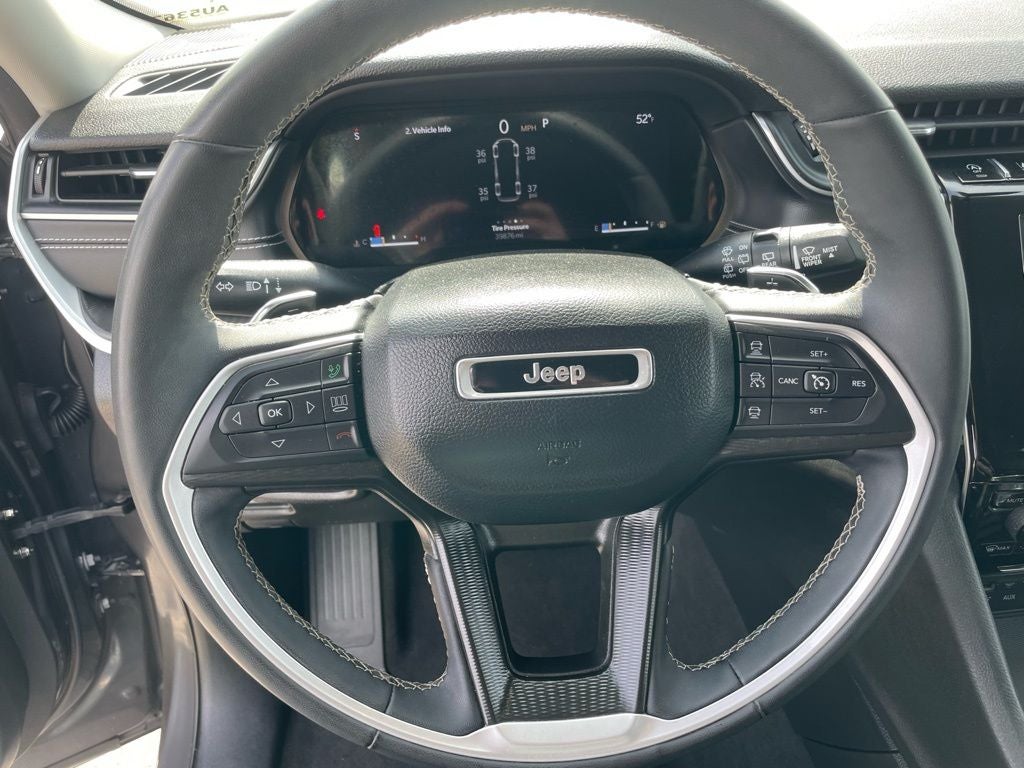 2023 Jeep Grand Cherokee L Laredo