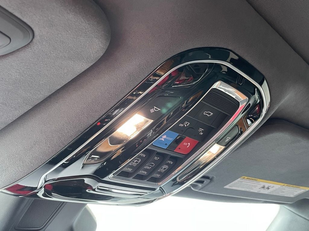 2022 Jeep Grand Wagoneer Series II - PANORAMIC SUNROOF / VENTILATED SEATS