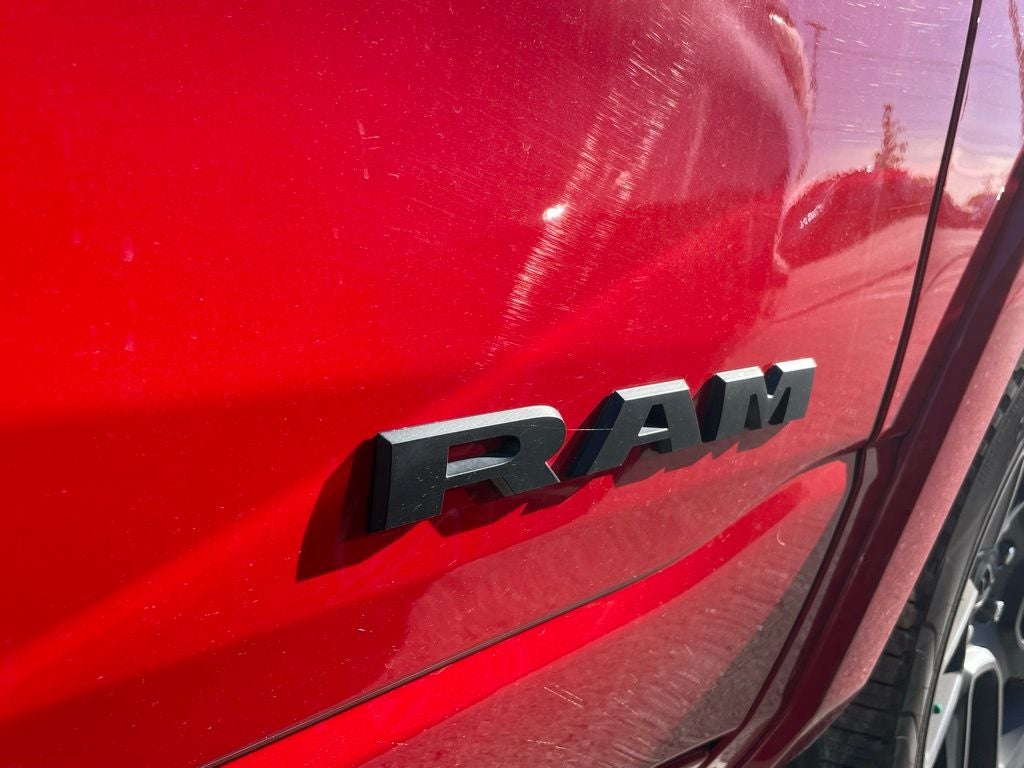 2025 RAM 1500 Laramie - HURRICANE MOTOR / VENTILATED SEATS