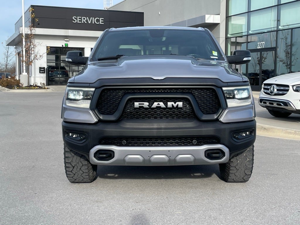 2019 RAM 1500 Rebel - RED INTERIOR ACCENTS / LEATHER BUCKET SEATS