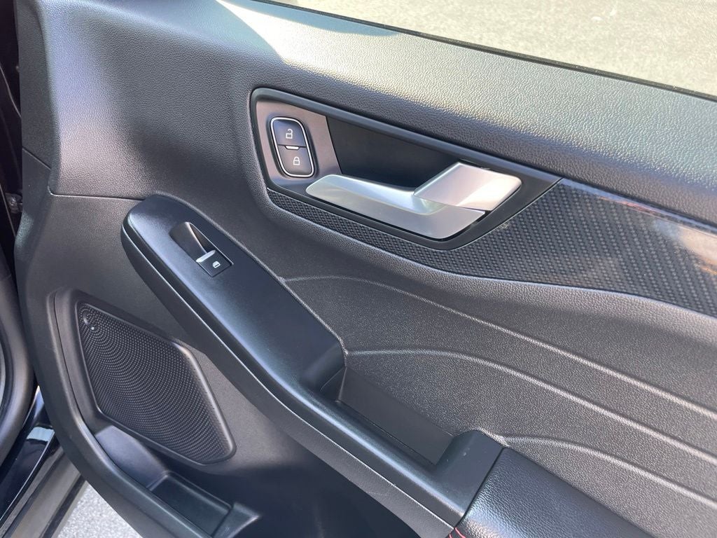 2026 Ford Escape ST-Line - 34 MPG / 8" TOUCHSCREEN