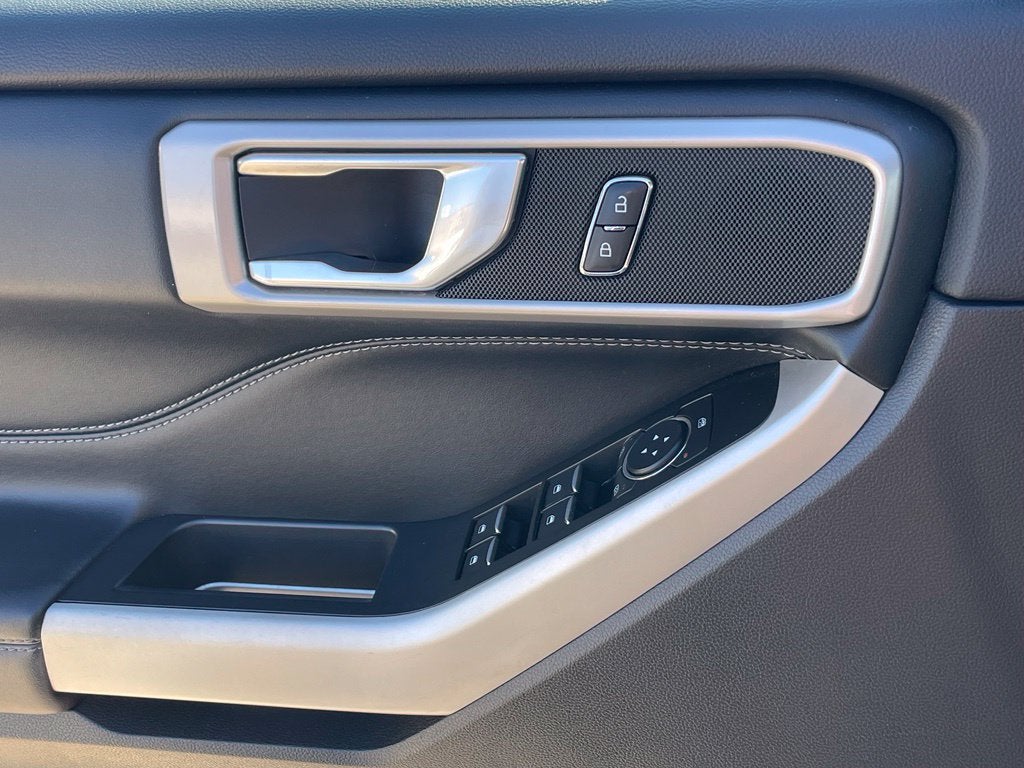 2022 Ford Explorer XLT - POWER LIFTGATE / TOW PKG