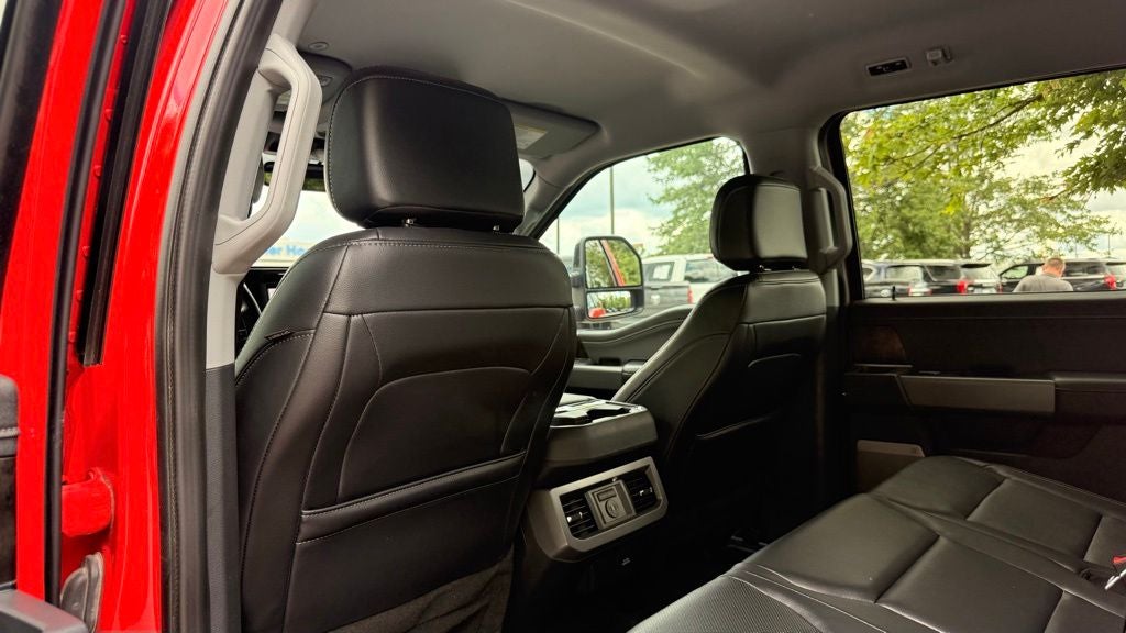 2024 Ford F-250SD Lariat - BLACK APPEARANCE PKG / 6.7 POWERSTROKE