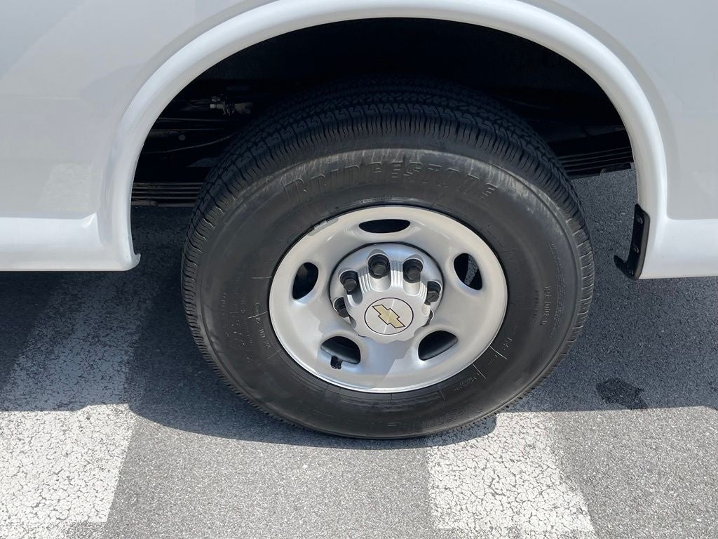 2024 Chevrolet Express 3500 LS Passenger