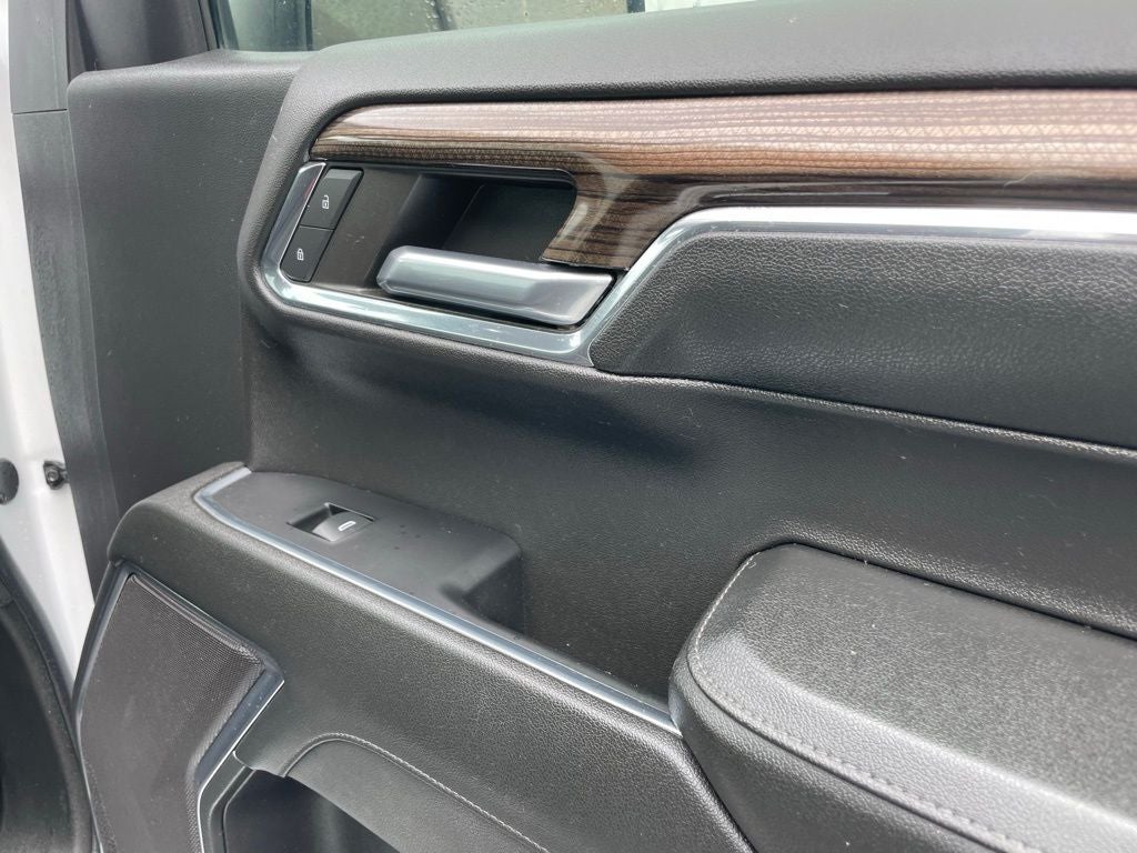 2024 Chevrolet Silverado 1500 LT LT1