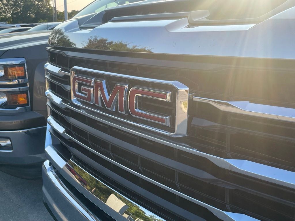 2026 GMC Sierra 2500HD SLE - 5TH WHEEL PREP PKG / 6.6 TURBODIESEL