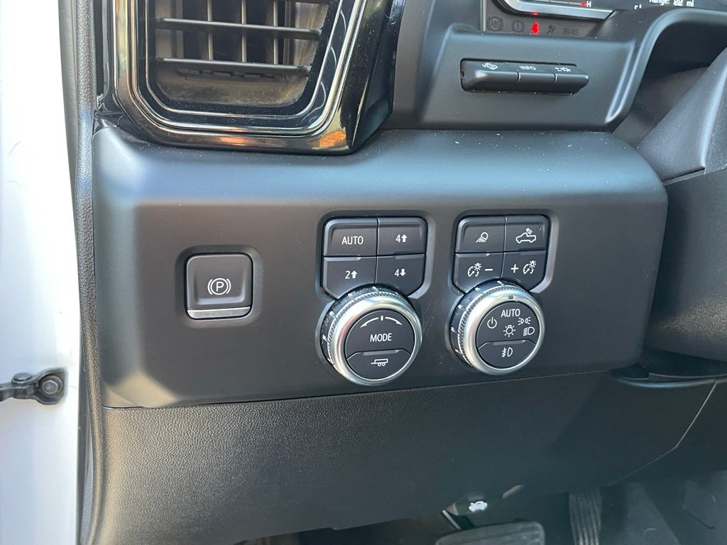 2024 GMC Sierra 1500 AT4 - DURAMAX 3.0L DIESEL / 2" LIFT AND MONOTUBE