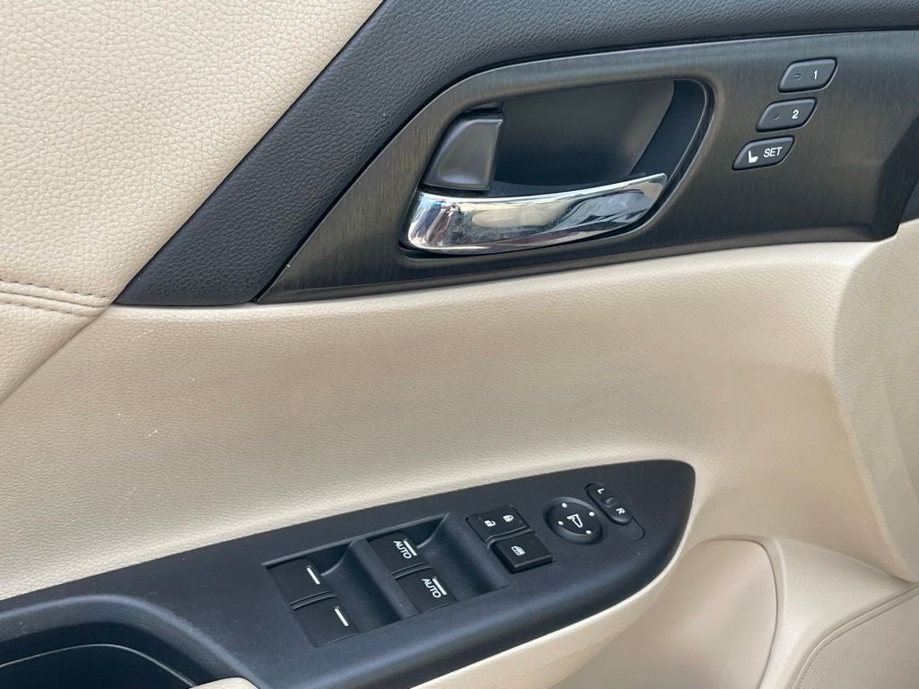 2014 Honda Accord EX-L - POWER MOONROOF / FORWARD COLLISION WARNING