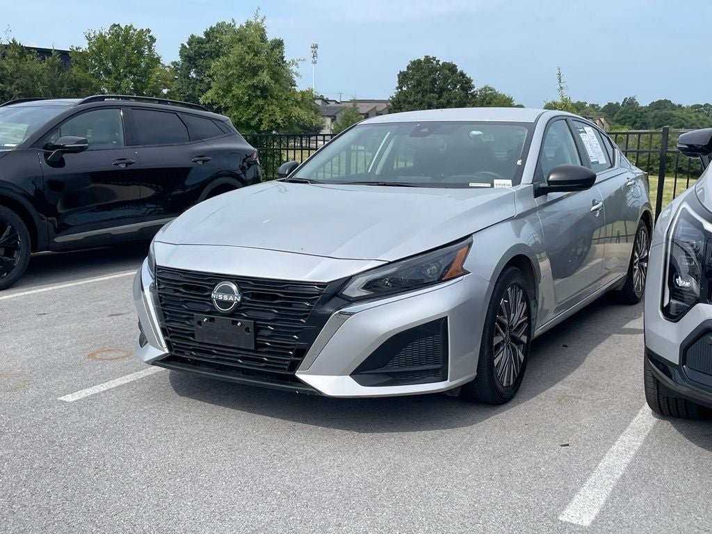 2024 Nissan Altima 2.5 SV - BLIND SPOT ASSIST / APPLE CARPLAY