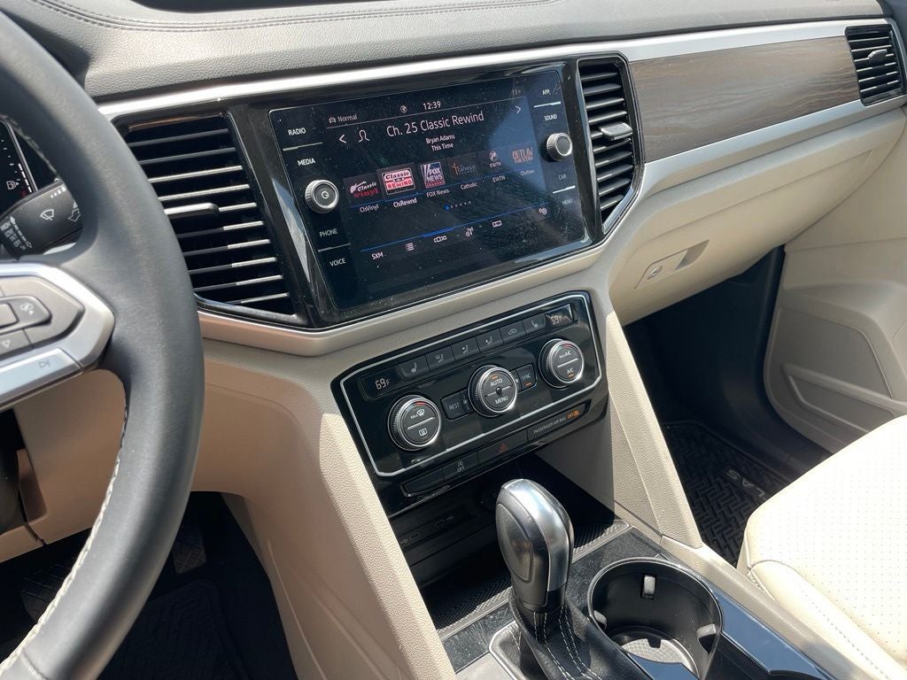 2022 Volkswagen Atlas 3.6L V6 SE w/Technology - WIRELESS CARPLAY / POWER LIFTGATE