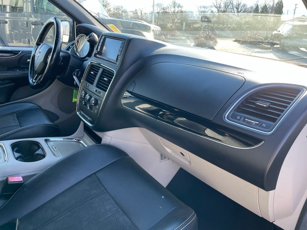 2019 Dodge Grand Caravan SXT REMOTE START / 3RD ROW STOW N GO