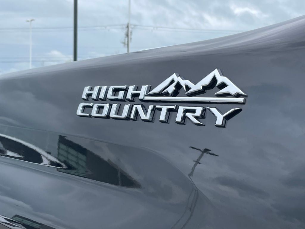 2025 Chevrolet Silverado 2500HD High Country - HEAD UP DISPLAY / POWER SUNROOF