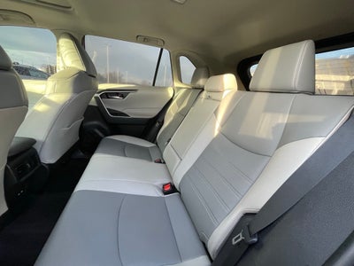 2021 Toyota RAV4 XLE Premium - PRE-COLLSION SYSTEM / AUTOMATIC HIGH BEAMS