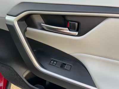 2021 Toyota RAV4 XLE Premium - PRE-COLLSION SYSTEM / AUTOMATIC HIGH BEAMS