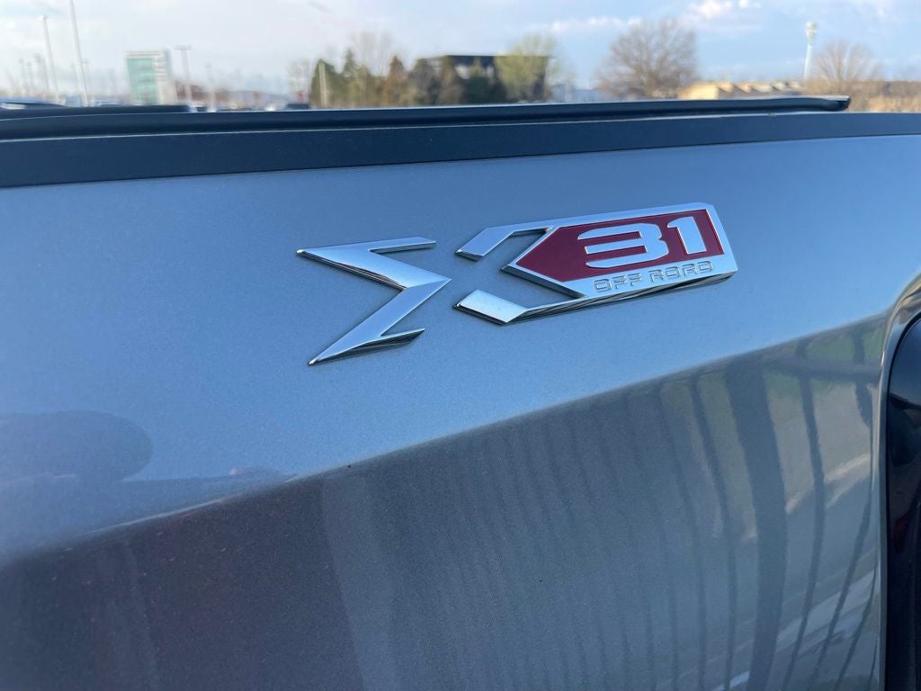 2023 GMC Sierra 1500 SLT - X31 OFF ROAD PKG / BOSE SOUND SYSTEM