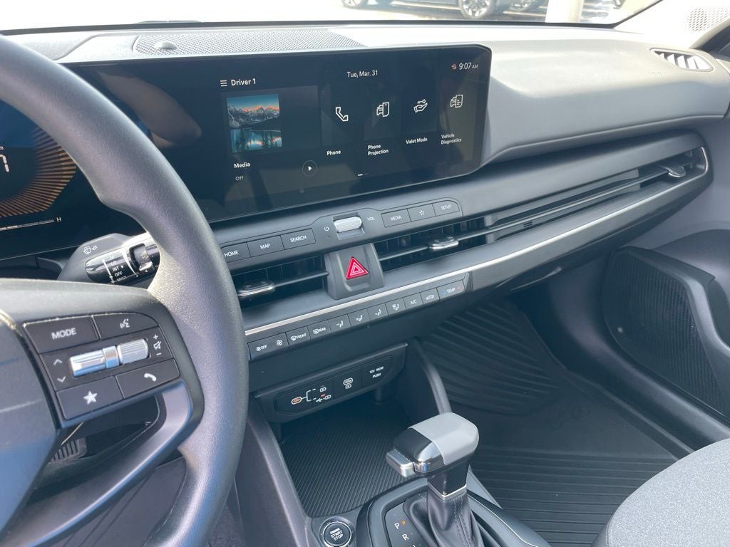 2025 Kia K4 LXS - KIA CERTIFIED / BLIND SPOT MONITOR