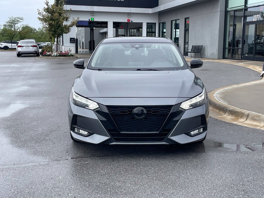 2022 Nissan Sentra SR - 37 MPG / BLIND SPOT WARNING