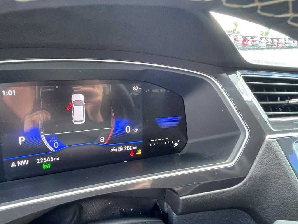 2024 Volkswagen Tiguan 2.0T SE - POWER LIFTGATE / APPLE CARPLAY