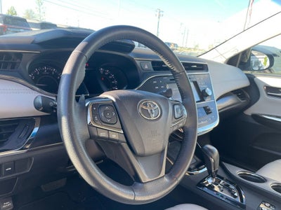 2018 Toyota Avalon XLE Premium - ONE OWNER / RADAR CRUISE CONTROL