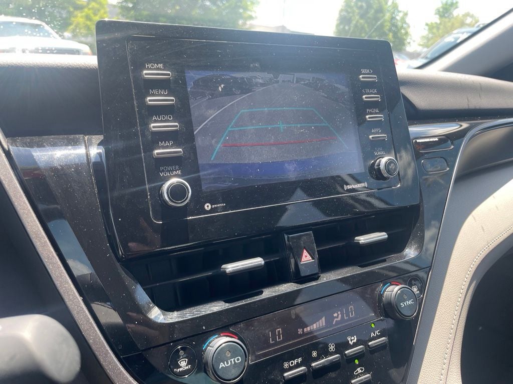 2022 Toyota Camry LE - APPLE CARPLAY / 8 WAY POWER DRIVER SEAT
