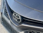 2021 Toyota Camry SE - 39 MPG / APPLE CARPLAY