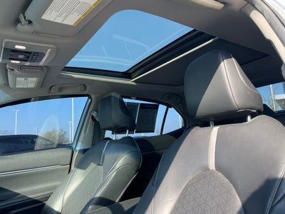 2020 Toyota Camry XSE - APPLE CARPLAY / BLIND SPOT MONITORING