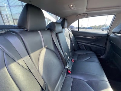 2020 Toyota Camry XSE - APPLE CARPLAY / BLIND SPOT MONITORING