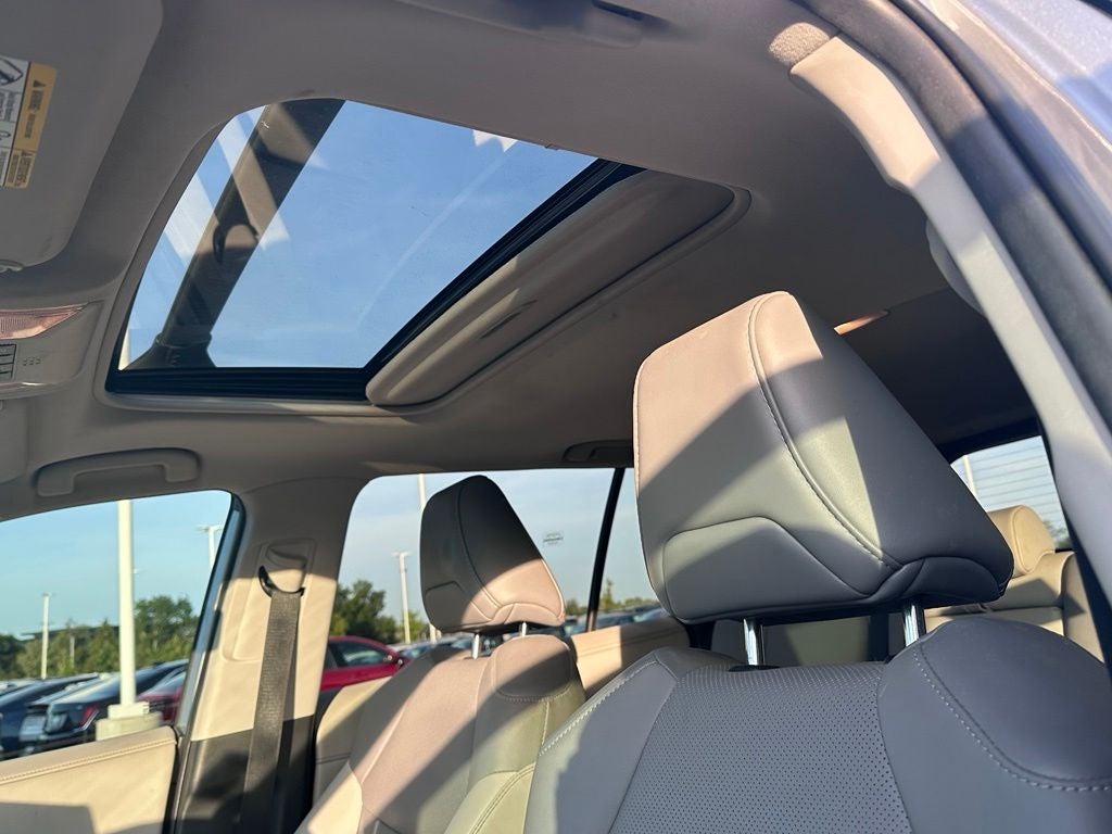 2020 Toyota RAV4 Hybrid Limited - 1 OWNER / POWER MOONROOF