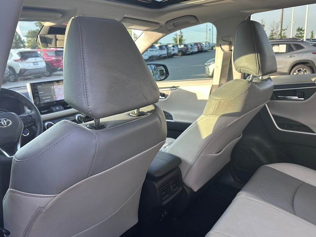 2020 Toyota RAV4 Hybrid Limited - 1 OWNER / POWER MOONROOF