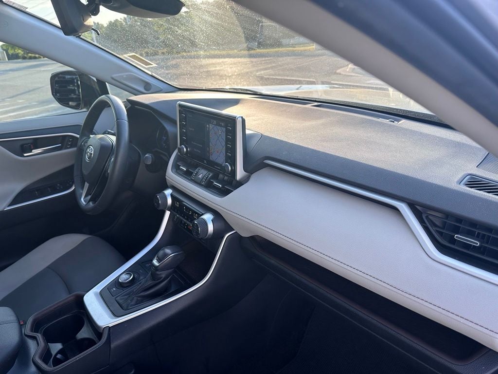 2020 Toyota RAV4 Hybrid Limited - 1 OWNER / POWER MOONROOF