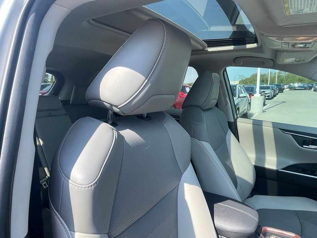 2020 Toyota RAV4 Hybrid Limited - 1 OWNER / POWER MOONROOF