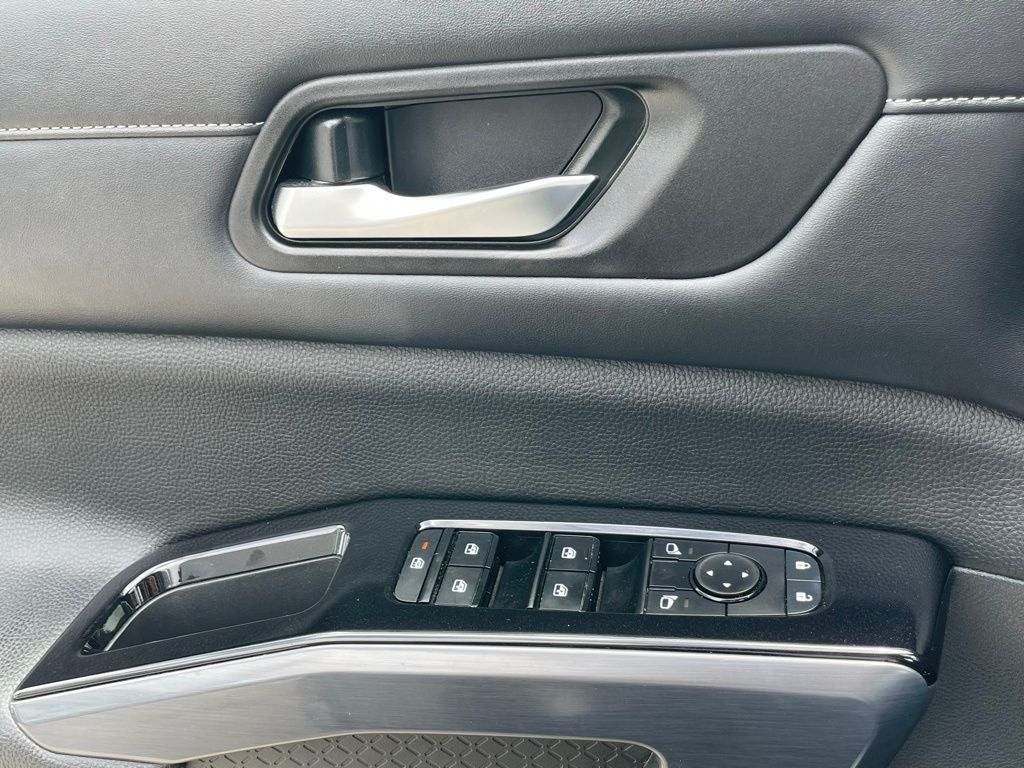 2022 Nissan Pathfinder SL - POWER LIFTGATE / INTELLIGENT CRUISE