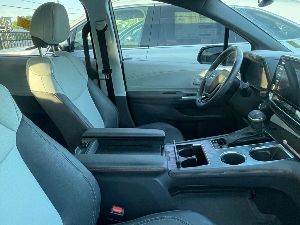2023 Toyota Sienna XSE - MOONROOF / HANDS FREE SLIDING DOORS