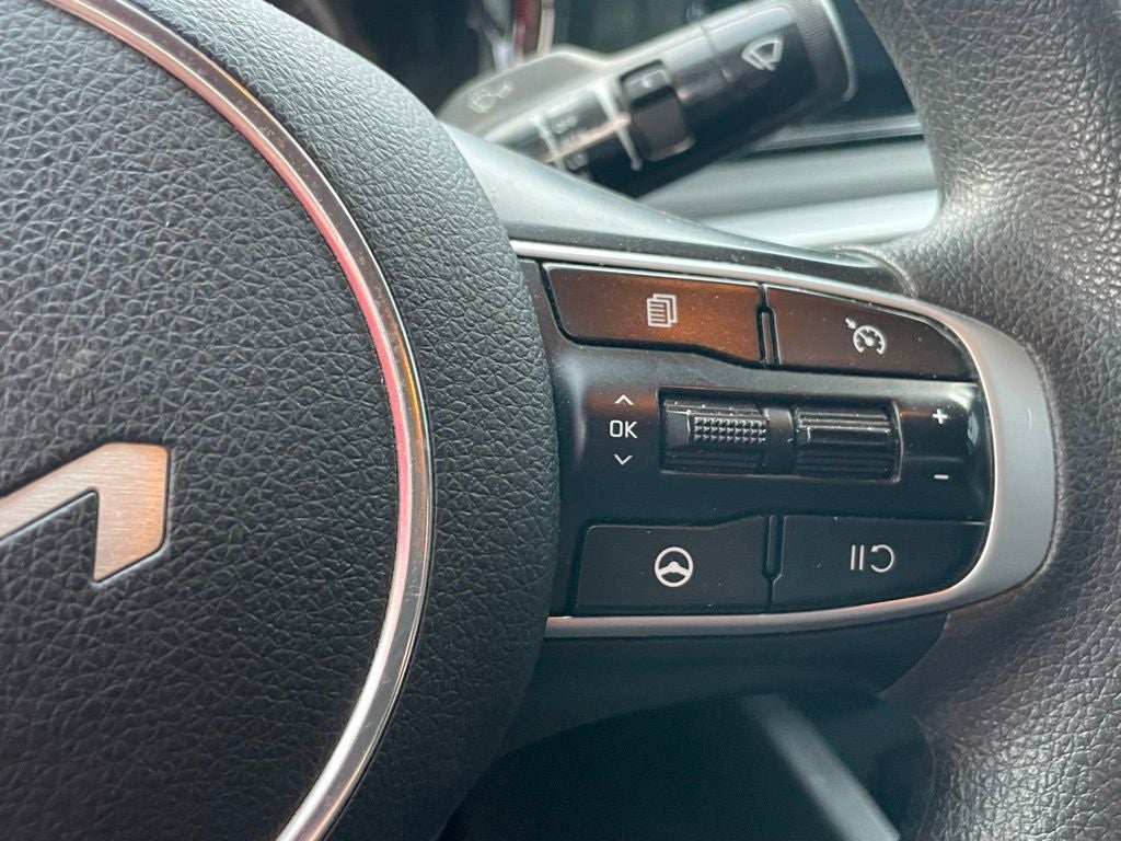 2023 Kia K5 LXS - PUSH BUTTON START / APPLE CARPLAY