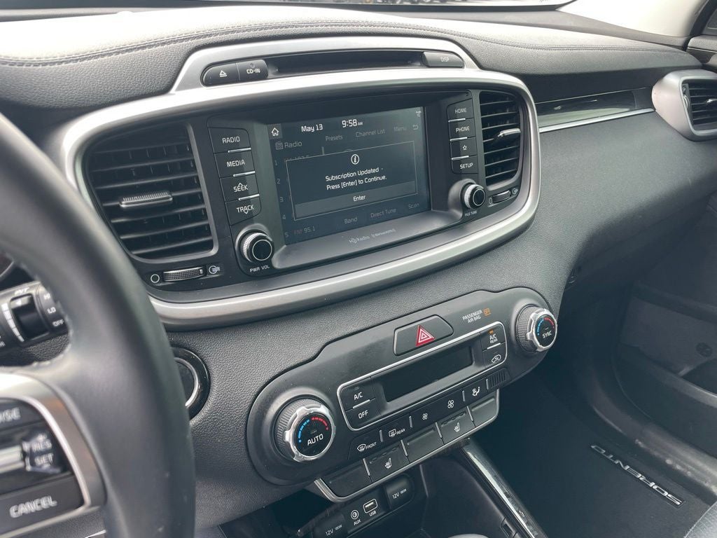2019 Kia Sorento EX - TOW HITCH / APPLE CARPLAY