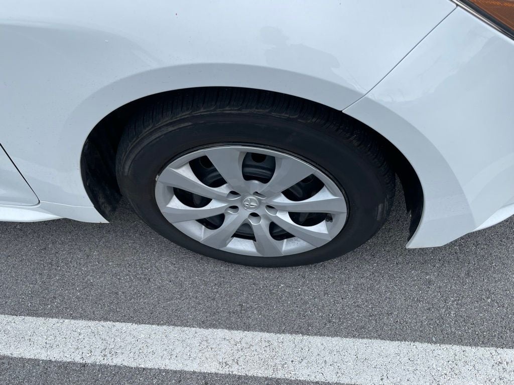 2022 Toyota Corolla LE - APPLE CARPLAY / PRE-COLLISION SYSTEM