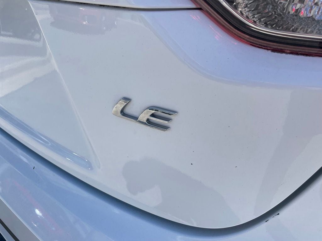 2022 Toyota Corolla LE - 38 MPG / KEYLESS ENTRY