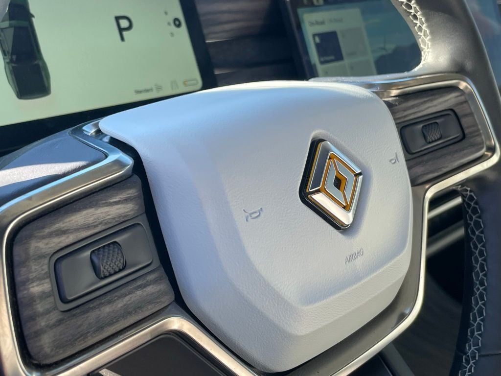 2022 Rivian R1T Adventure - 314 MILE RANGE / POWERED TONNEAU COVER