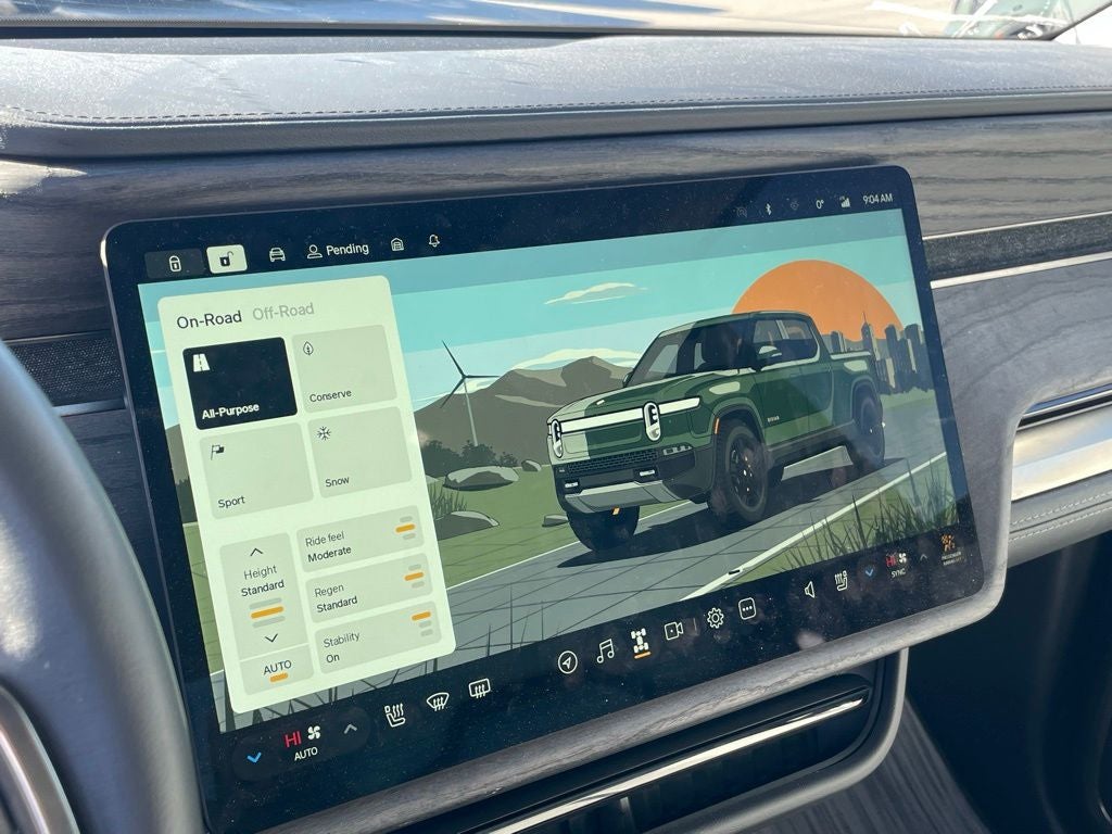 2022 Rivian R1T Adventure - 314 MILE RANGE / POWERED TONNEAU COVER