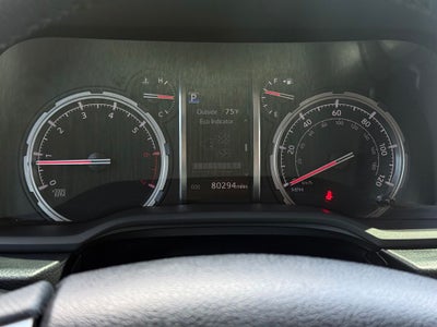 2020 Toyota 4Runner Venture - TRD WHEELS / YAKIMA ROOF BASKET