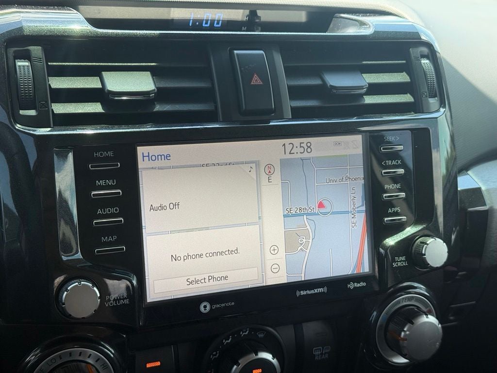 2020 Toyota 4Runner Venture - TRD WHEELS / YAKIMA ROOF BASKET