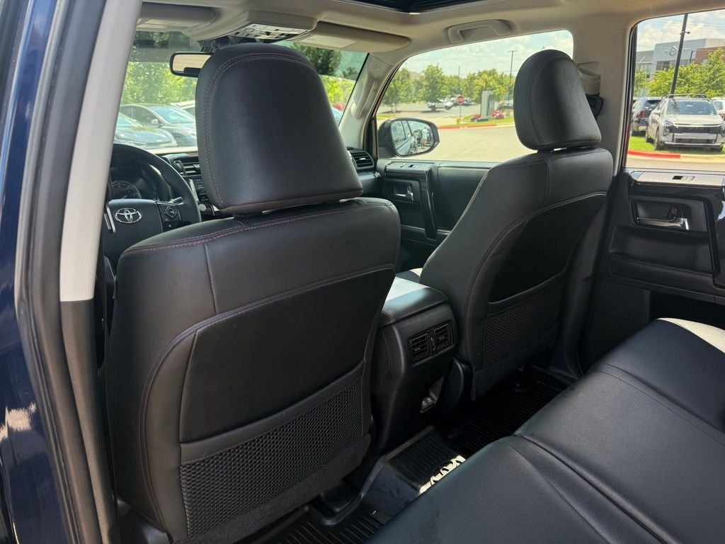 2020 Toyota 4Runner Venture - TRD WHEELS / YAKIMA ROOF BASKET