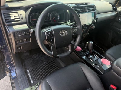 2020 Toyota 4Runner Venture - TRD WHEELS / YAKIMA ROOF BASKET