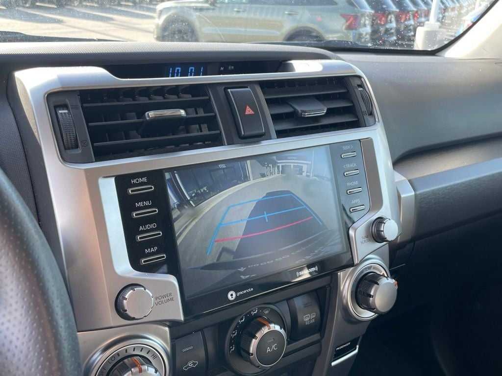 2024 Toyota 4Runner SR5 - TOYOTA SAFETY SENSE / 8-INCH TOUCHSCREEN