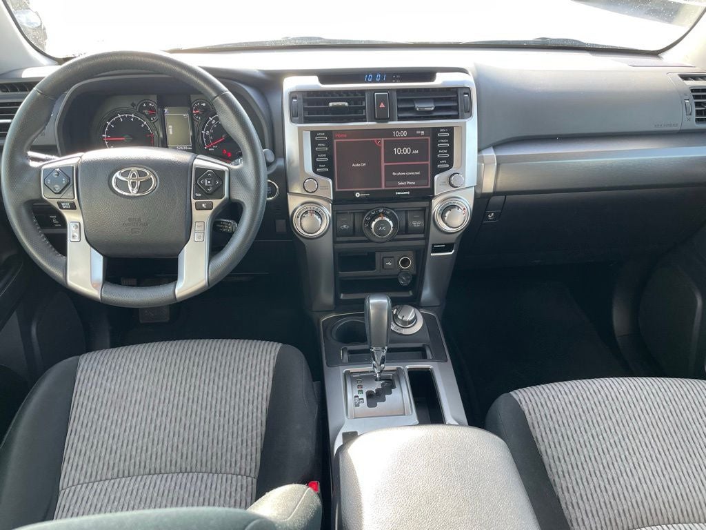 2024 Toyota 4Runner SR5 - TOYOTA SAFETY SENSE / 8-INCH TOUCHSCREEN