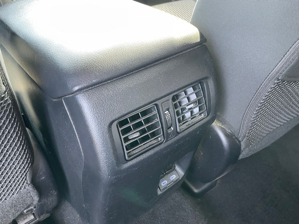 2024 Toyota 4Runner SR5 - 8 INCH TOUCHSCREEN / ANDROID AUTO