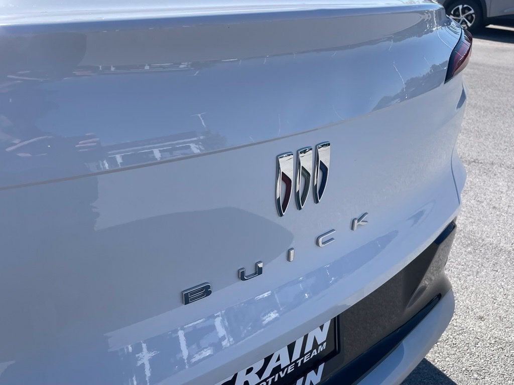 2025 Buick Envista Sport Touring - ADAPTIVE CRUISE / BLIND SPOT WARNING