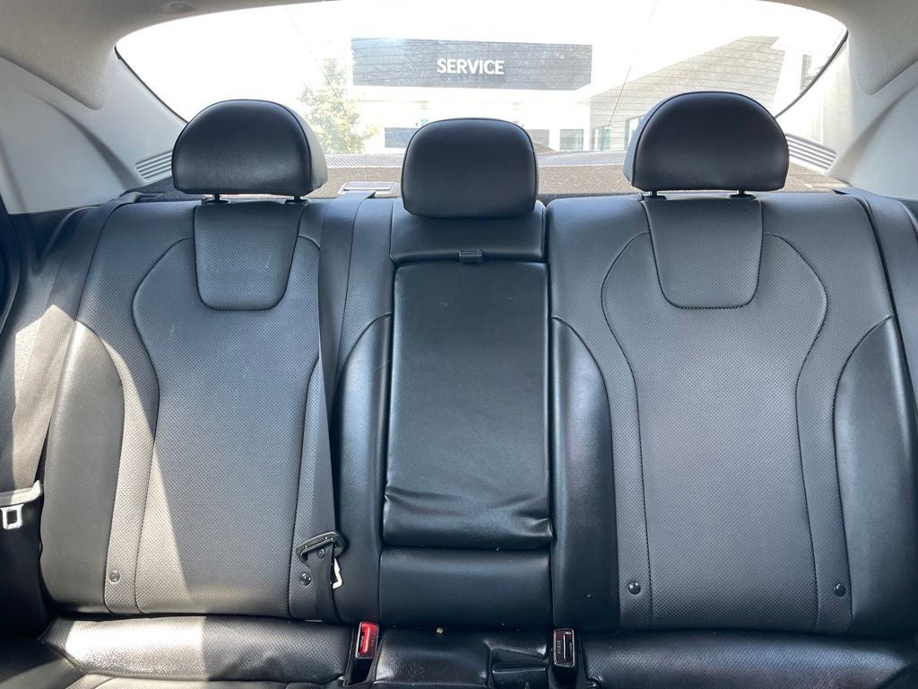 2023 Hyundai Elantra Hybrid Limited - POWER MOONROOF / VENITALTED SEATS